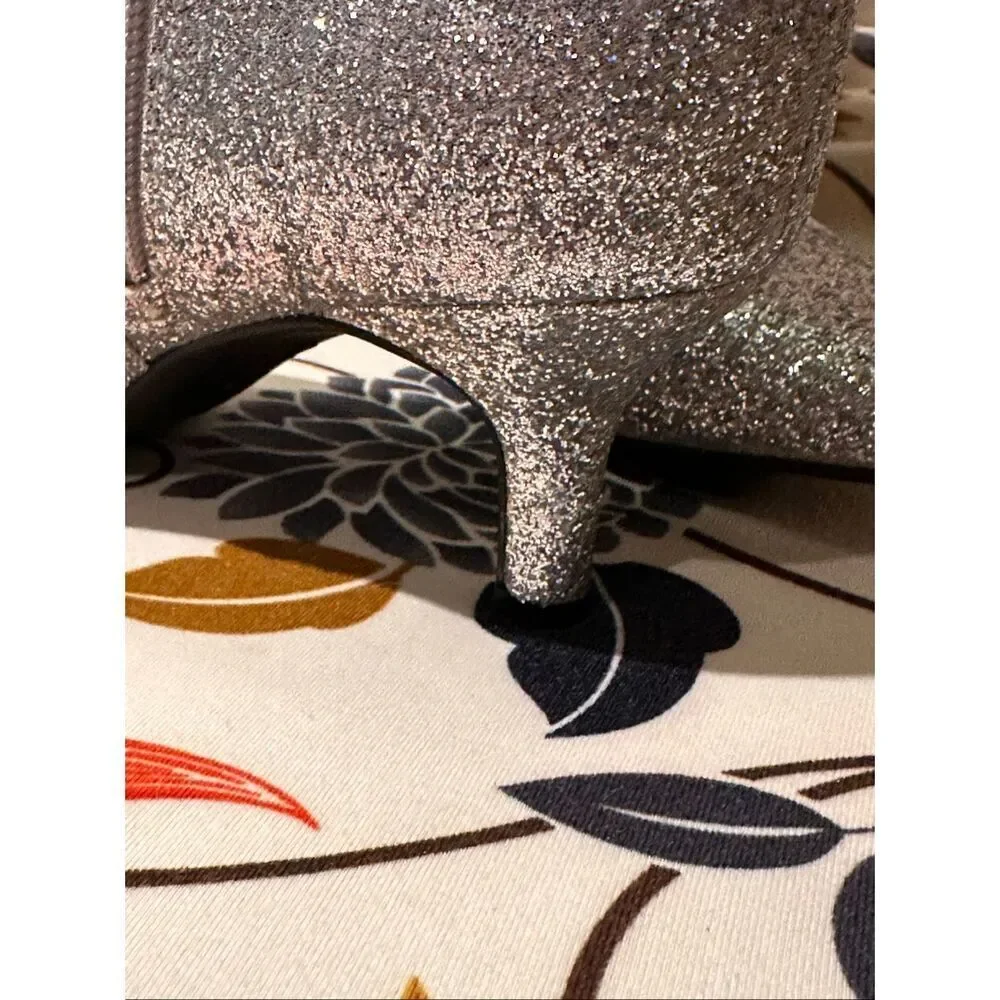 NWT On 34th kitten heel booties